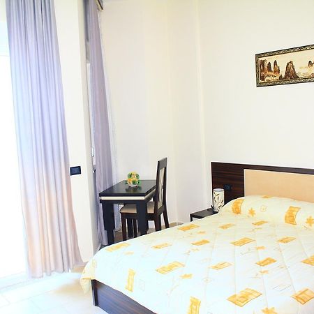 Hotel Alba Shëngjin Eksteriør billede